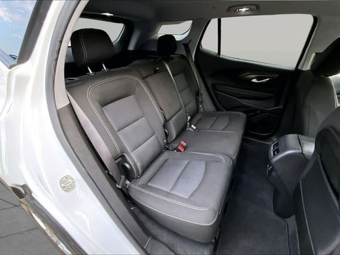 Used 2024 GMC Terrain SLE AWD/4WD image 19
