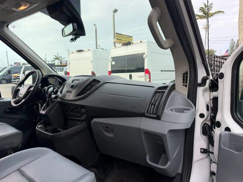 Used 2018 Ford Transit 350 XL RWD image 19