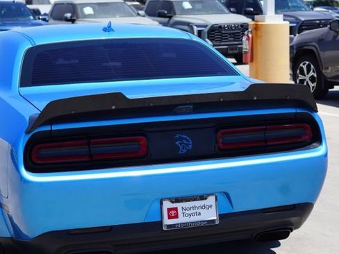 Used 2019 Dodge Challenger SRT Hellcat w/ Widebody Package RWD image 13