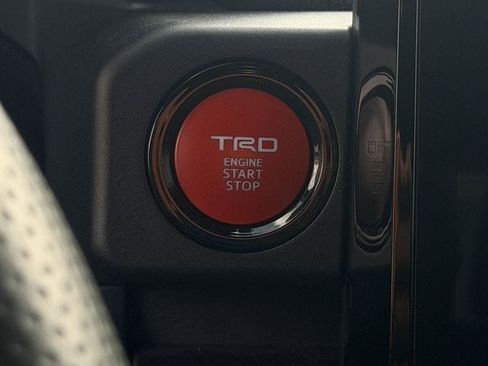 Used 2025 Toyota Tacoma TRD Sport RWD image 19