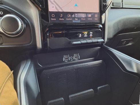 Certified 2025 RAM 1500 Big Horn AWD/4WD image 9