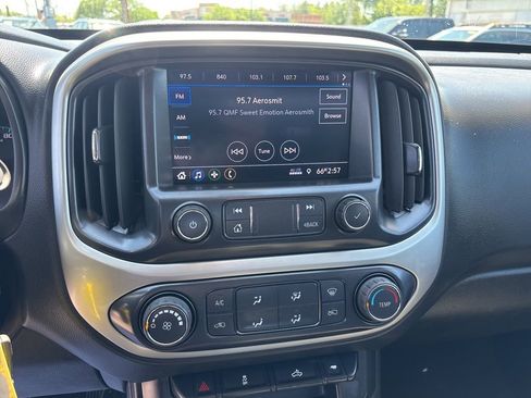 Used 2022 Chevrolet Colorado LT AWD/4WD image 23
