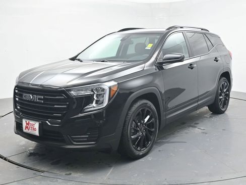 Used 2023 GMC Terrain SLE w/ Elevation Edition image 1