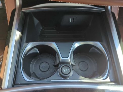 Used 2018 BMW 750i xDrive image 33