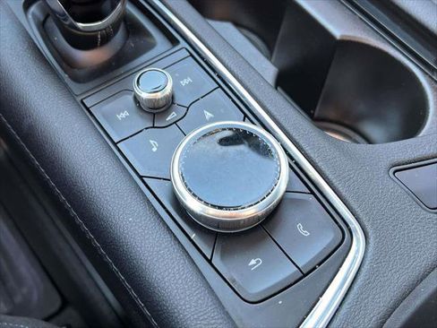 Used 2024 Cadillac XT6 Premium Luxury image 34