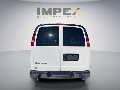 Used 2023 GMC Savana 2500 w/ Driver Convenience Package RWD image 4