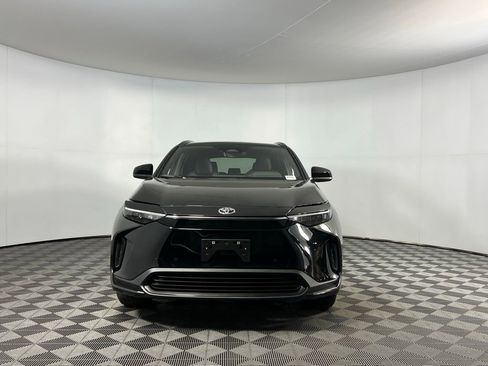 Used 2024 Toyota bZ4X XLE image 10