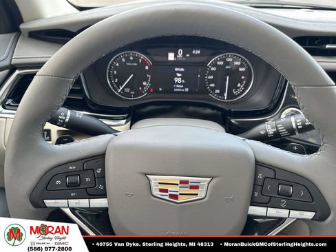 Certified 2024 Cadillac XT6 Premium Luxury w/ LPO, Floor Liner Package AWD/4WD image 21