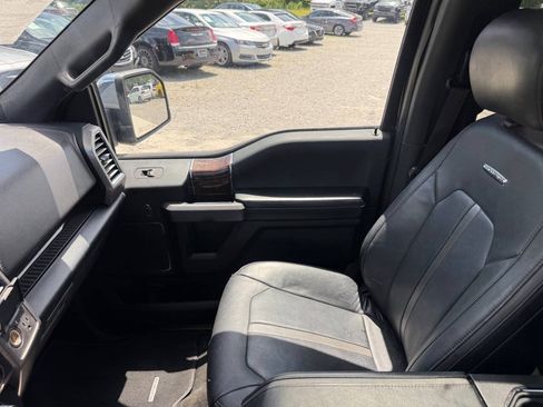 Used 2015 Ford F150 Platinum w/ Equipment Group 701A Luxury AWD/4WD image 16