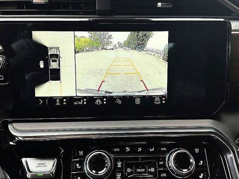 Used 2024 GMC Sierra 3500 Denali Ultimate AWD/4WD image 16