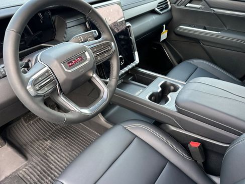 New 2026 GMC Acadia Elevation image 9