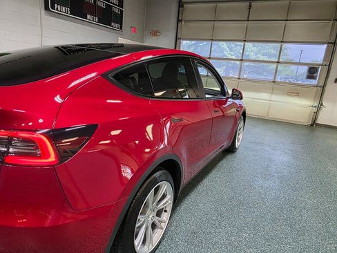 Used 2021 Tesla Model Y Long Range AWD/4WD image 7