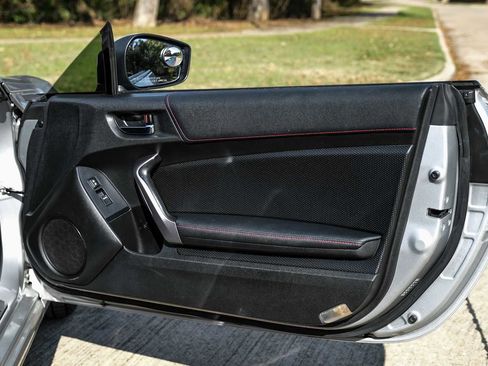 Used 2014 Subaru BRZ Limited w/ Popular Package #1A image 38