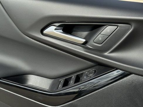 New 2026 Chevrolet Equinox LT image 21