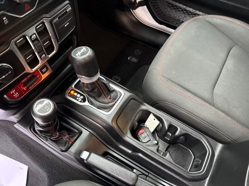 Used 2020 Jeep Wrangler Unlimited Rubicon image 24