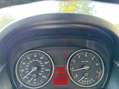 Used 2013 BMW X1 sDrive28i RWD image 17