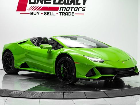 Used 2024 Lamborghini Huracan EVO AWD/4WD image 5