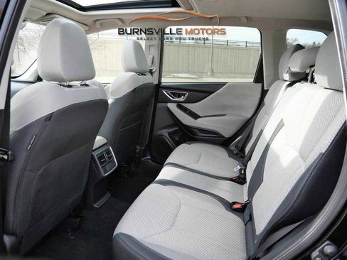 Used 2020 Subaru Forester Premium image 11