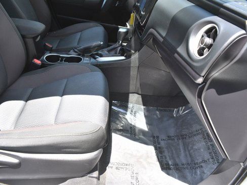 Used 2019 Toyota Corolla LE FWD image 25