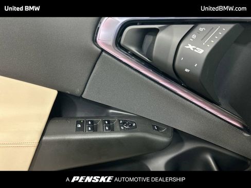 Used 2025 BMW X3 xDrive30i w/ Convenience Package image 11