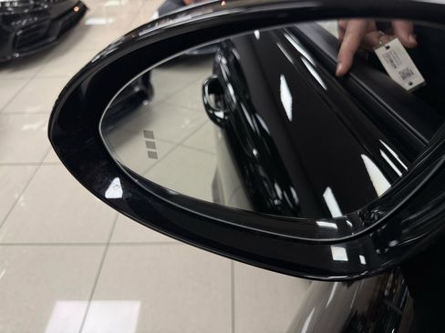 Used 2020 Porsche Cayenne S image 33