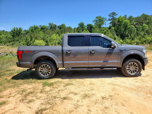Used 2018 Ford F150 Lariat w/ Equipment Group 502A Luxury AWD/4WD image 13