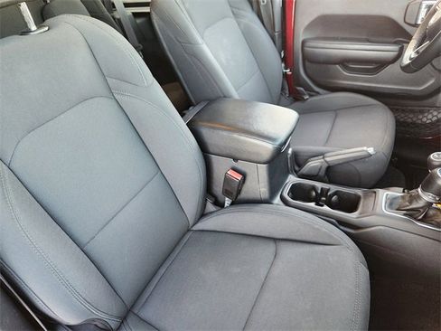 Used 2021 Jeep Wrangler Sport S image 12