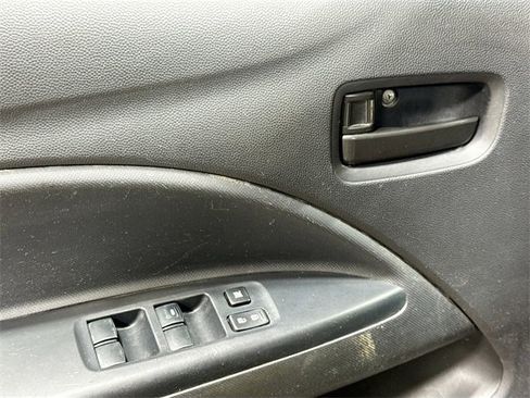 Used 2017 Mitsubishi Mirage ES image 18