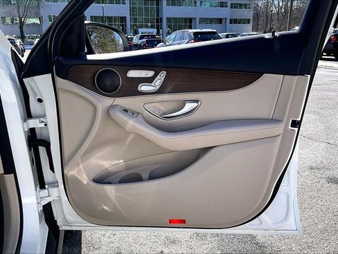 Certified 2022 Mercedes-Benz GLC 300 4MATIC image 19