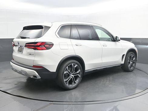 New 2026 BMW X5 sDrive40i w/ Climate Comfort Package RWD image 7