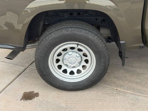 Used 2024 Chevrolet Colorado W/T image 6