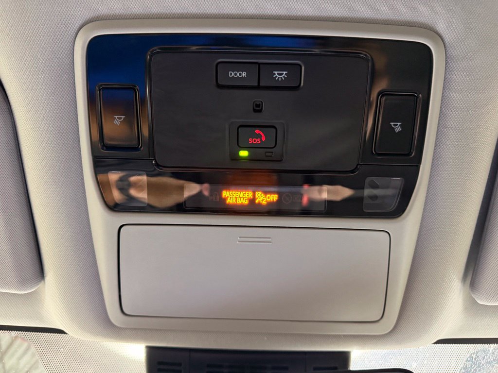 Used 2025 Toyota Grand Highlander AWD image 36