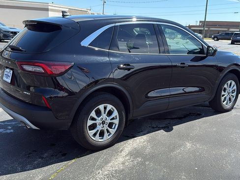 Used 2023 Ford Escape Active w/ Tech Pack #2 AWD/4WD image 8
