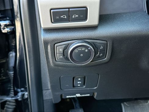 Used 2021 Ford F450 Lariat w/ Lariat Value Package image 18