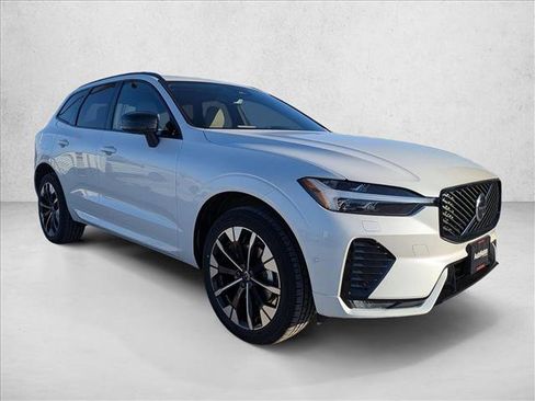 New 2026 Volvo XC60 B5 Plus w/ Protection Package Premier image 7
