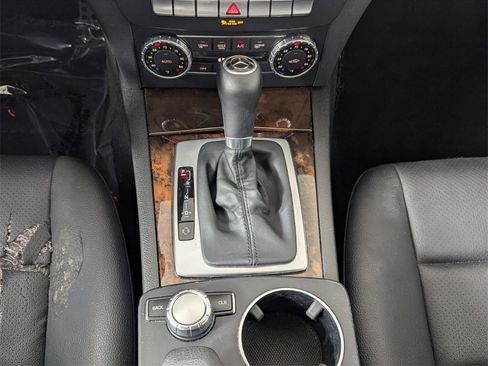 Used 2014 Mercedes-Benz C 250 Sedan image 21