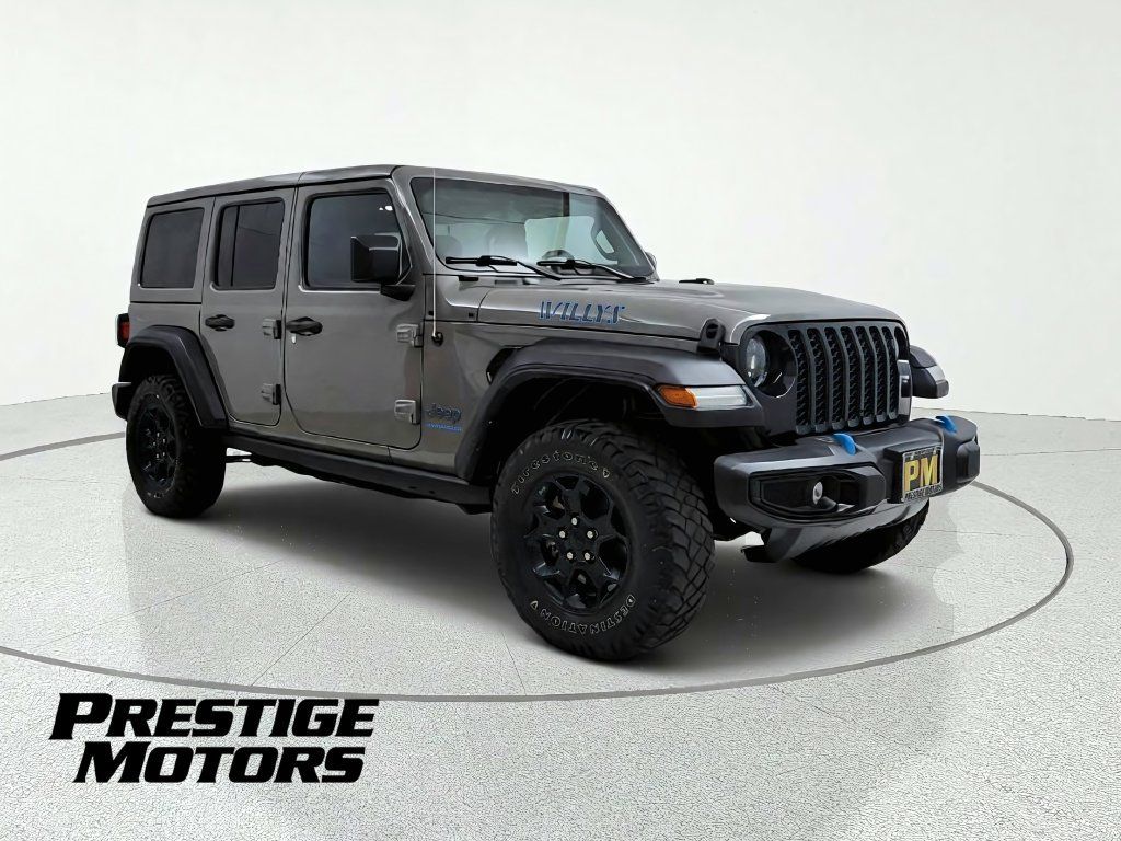 Used 2023 Jeep Wrangler Unlimited w/ Cold Weather Group AWD/4WD image 10