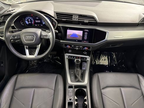 Used 2021 Audi Q3 2.0T Premium w/ Convenience Package AWD/4WD image 12