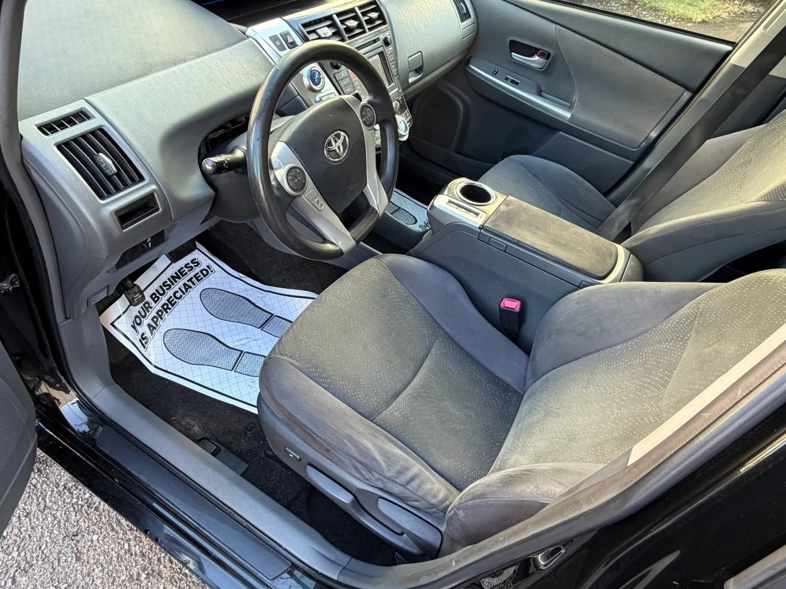 Used 2014 Toyota Prius V Two FWD image 16