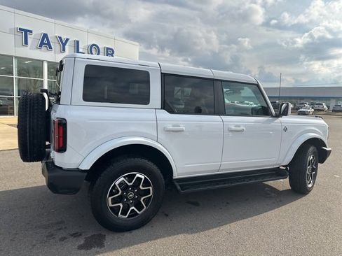 Used 2025 Ford Bronco Outer Banks image 18