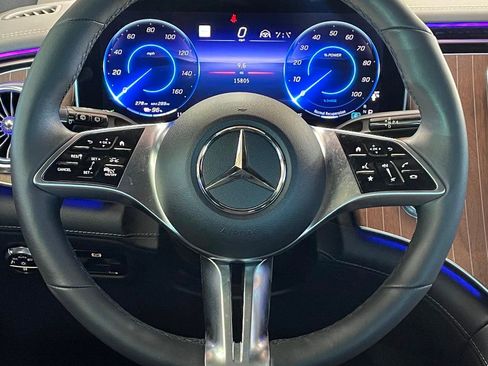 Used 2023 Mercedes-Benz EQE 500 4MATIC SUV w/ Pinnacle Trim Package image 27