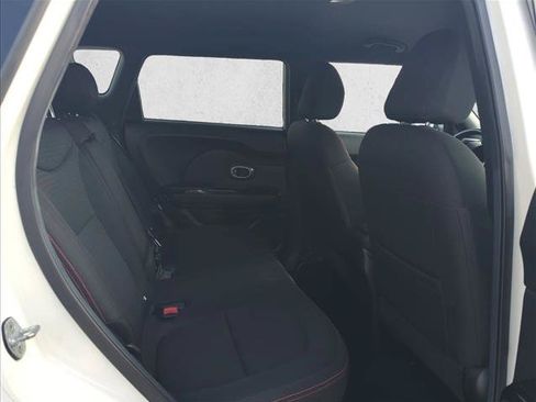 Used 2016 Kia Soul + w/ Soulful Package FWD image 18