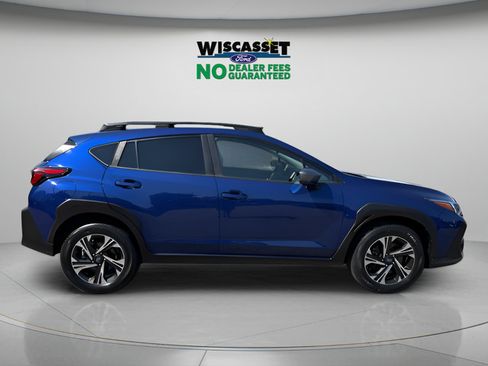 Used 2024 Subaru Crosstrek 2.0i Premium AWD/4WD image 6