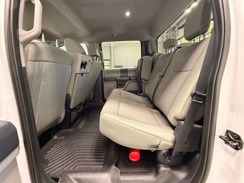 Used 2022 Ford F350 XL w/ Power Equipment Group AWD/4WD image 14