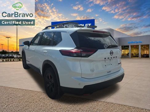 Used 2025 Nissan Rogue SV AWD/4WD image 6