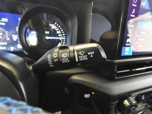 Used 2025 Jeep Wrangler Unlimited Rubicon 4xe AWD/4WD image 43