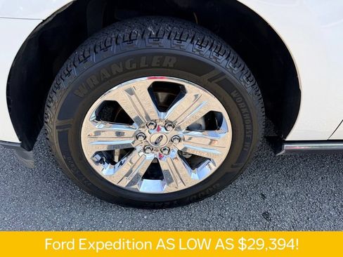 Used 2019 Ford Expedition Limited w/ Equipment Group 301A RWD image 30