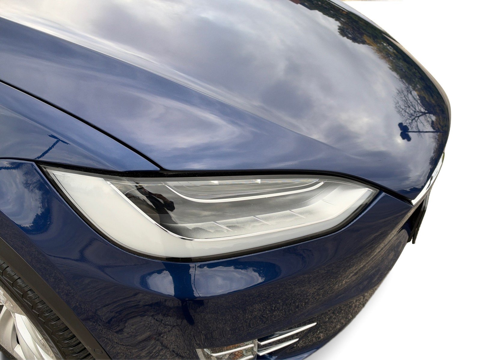 Used 2017 Tesla Model X 75D AWD/4WD image 33