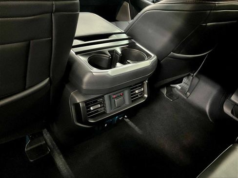 Used 2025 Ford F150 Raptor image 25