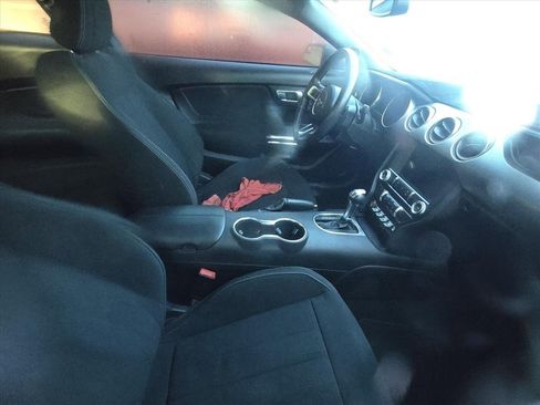 Used 2020 Ford Mustang Coupe w/ Equipment Group 101A image 5